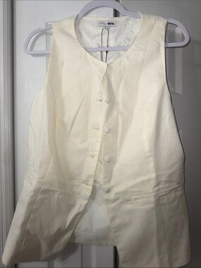 Fashion Nova Off-White Linen Vest Top